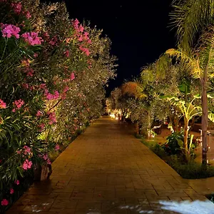 Bed & Breakfast Rida Village Island 