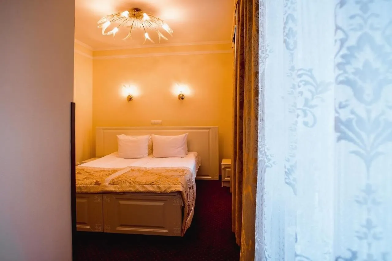Hotel Natalia 18 Lviv 3*,