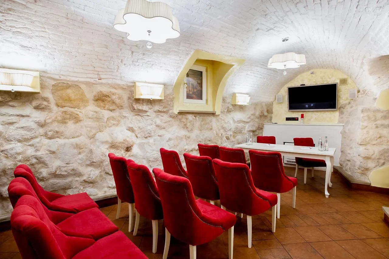 Hotel Natalia 18 Lviv 3*,